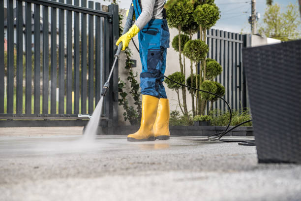 Best Playground Equipment Cleaning  in New Castle Northwest, PA